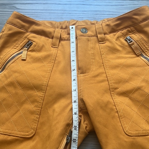🔥Burton🔥 | Mustard yellow bell bottom snowboarding ski winter pants - Picture 10 of 16